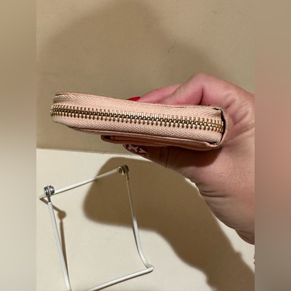 Chloe Light Pink Long Zippy Bow Wallet - Picture 10 of 13